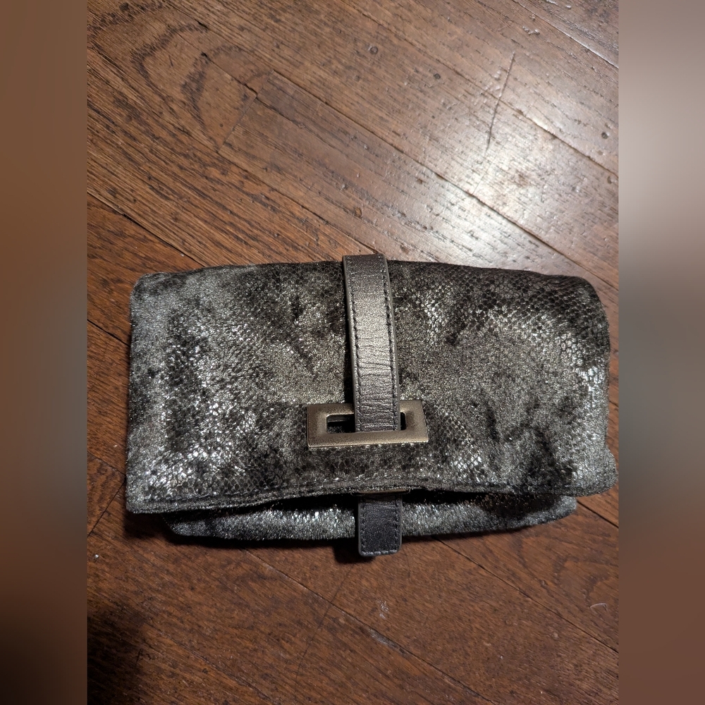 EUC Gap convertible clutch